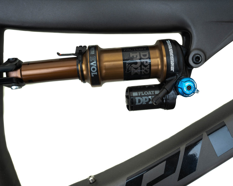 [Blem] Pivot Mach6 Frame Large Black/Grey