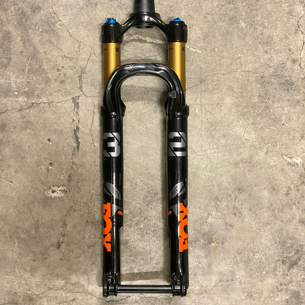 32 Factory Step-Cast Blem Fork (100mm Spacing)