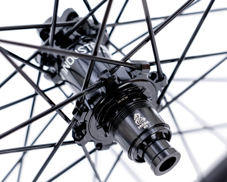 Industry Nine Hydra Enduro 305 V3 Wheelset 29" 32H 6-Bolt 15x110 12x148 XD Blk