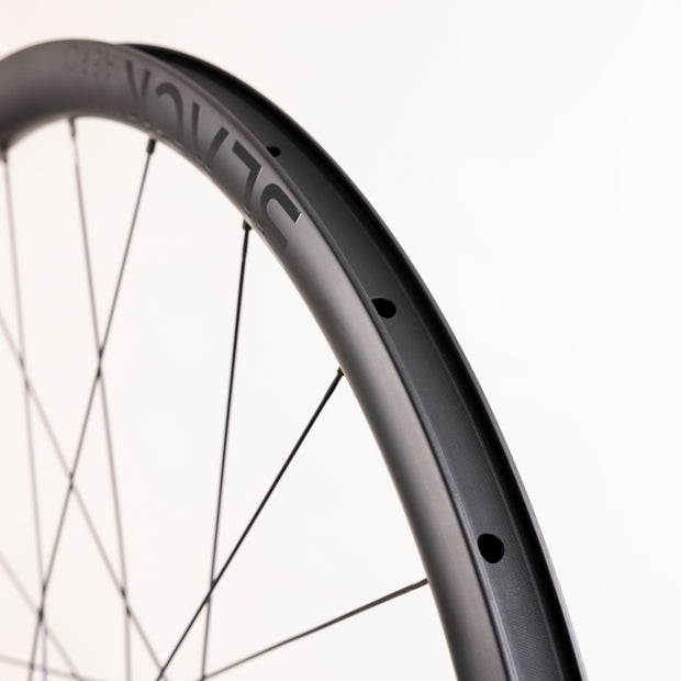 Sonder Black i21 Carbon Aero Wheelset