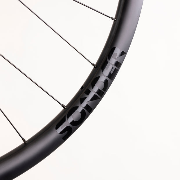 Sonder Black i21 Carbon Aero Wheelset