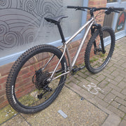 Broken Road Ti / Small