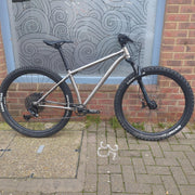 Broken Road Ti / Small